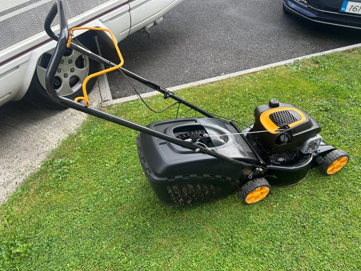 Petrol lawnmower - Image 4