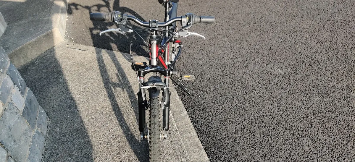 Boys bike - Image 4