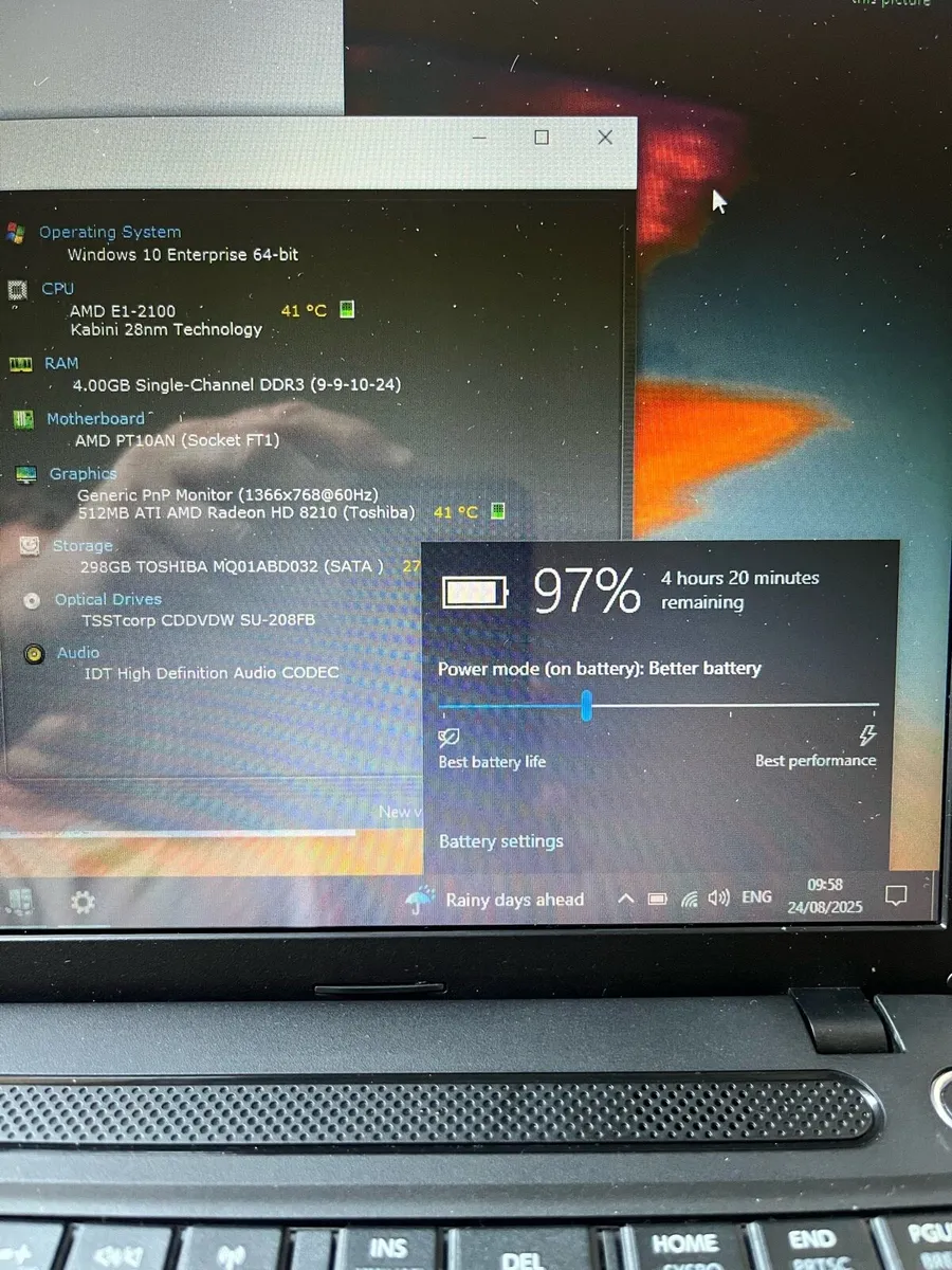 Toshiba laptop 65 - Image 3