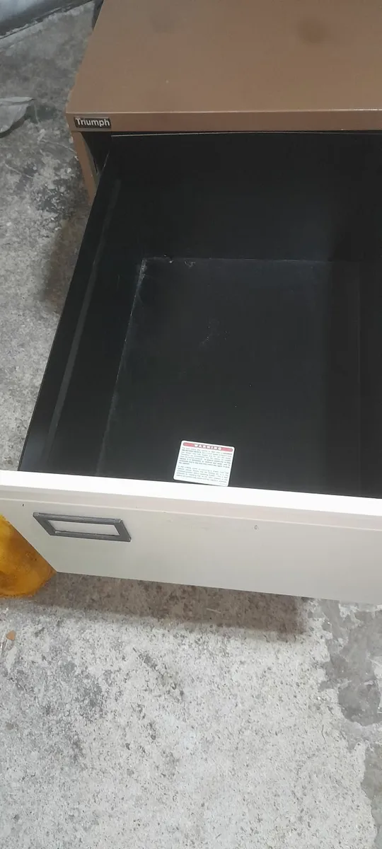 Triumph Brown/Cream 2 Drawer Filing Cabinet  Good - Image 1
