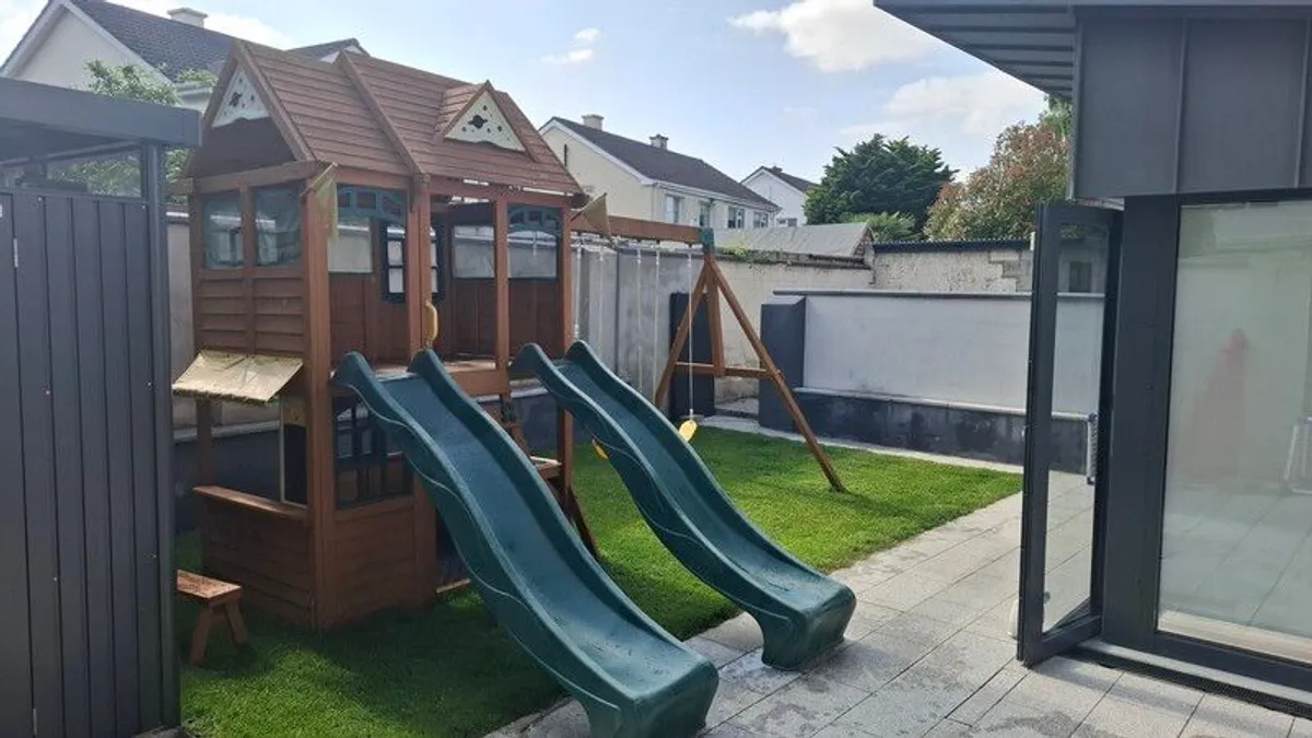 Climbing frame, tree house - Image 3