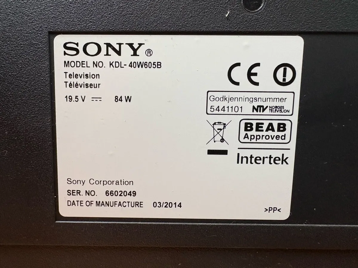 Sony Bravia TV 40 inch - Image 3