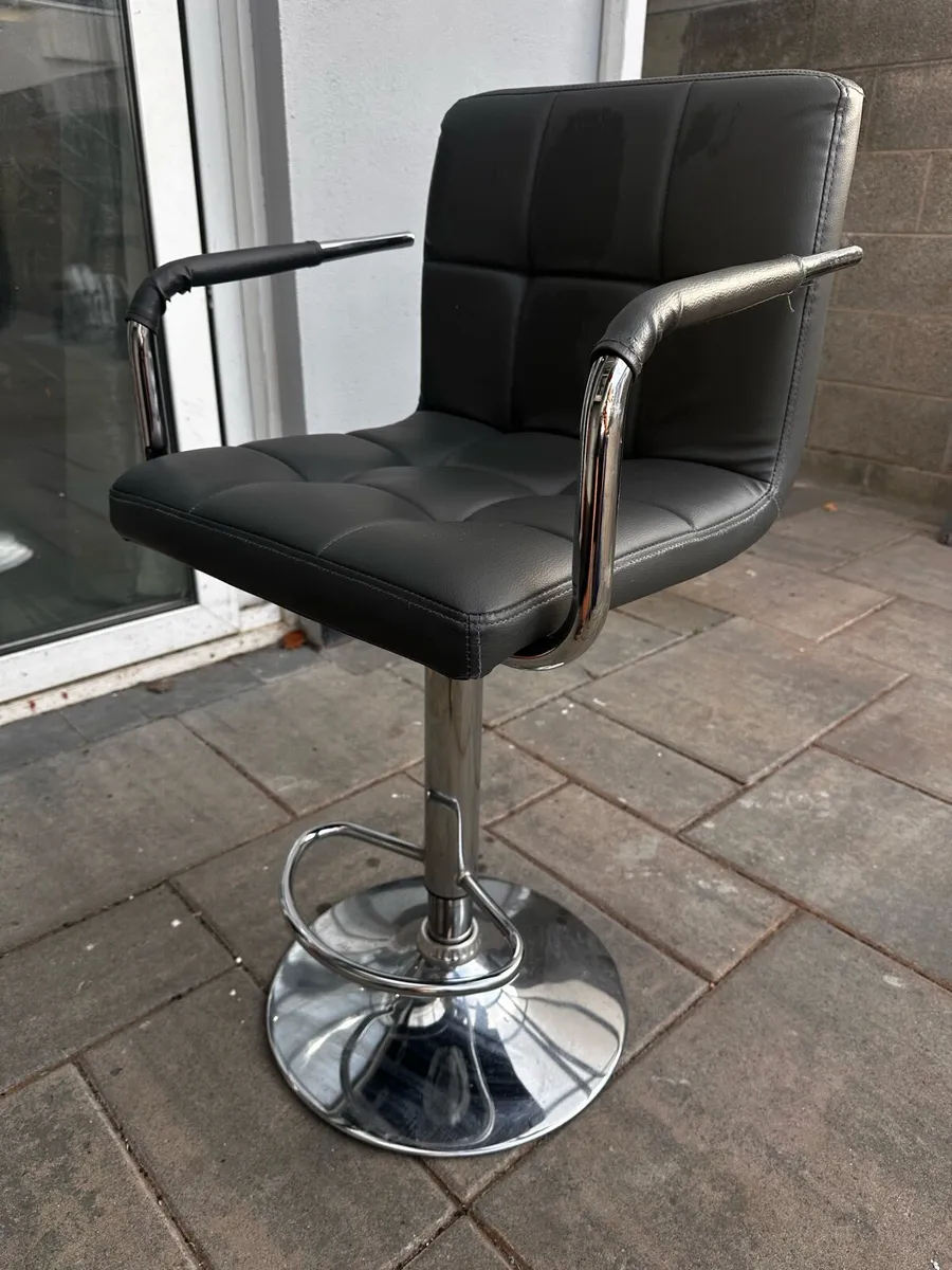 Adjustable and Swiveling Bar Stool - Image 2