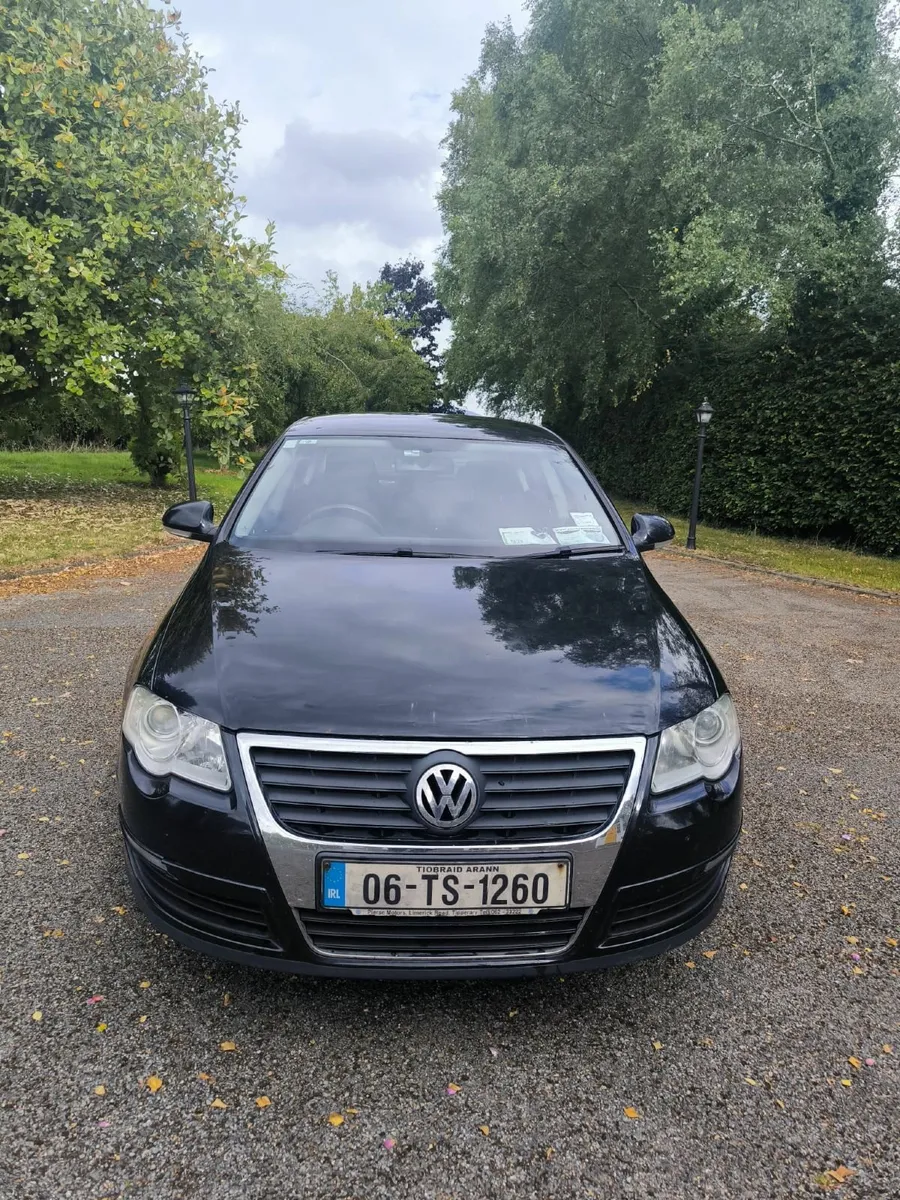 Volkswagen Passat 2006 - Image 2