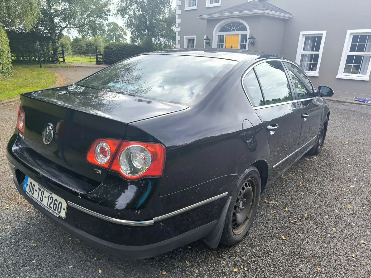 Volkswagen Passat 2006 - Image 4