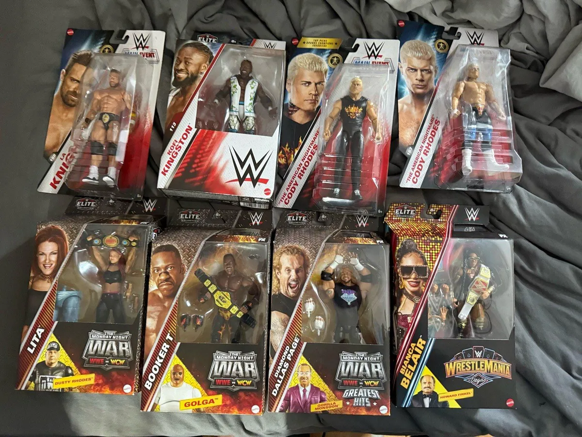 18 Boxed Wwe wrestling toy bundle - Image 1