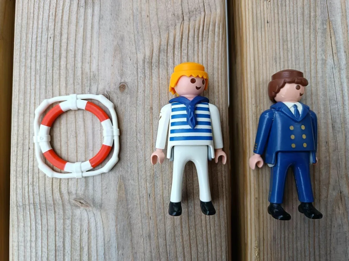 Playmobil lifeguard and sea rescue set - Image 4
