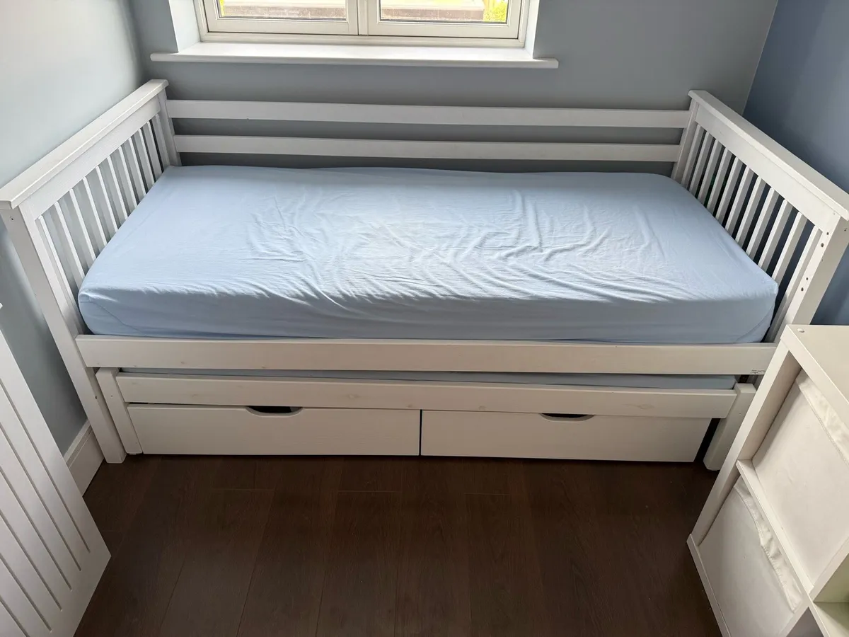 Single bed with Trundle single and storage - Image 2