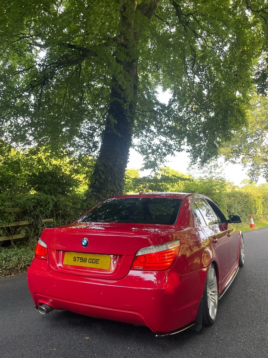 BMW 520d - Image 2