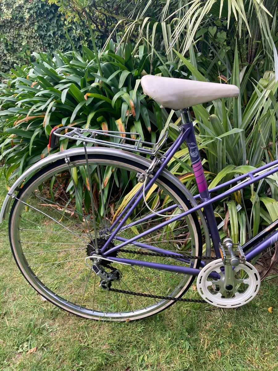 Vintage Ladies Racing Bike - Image 4