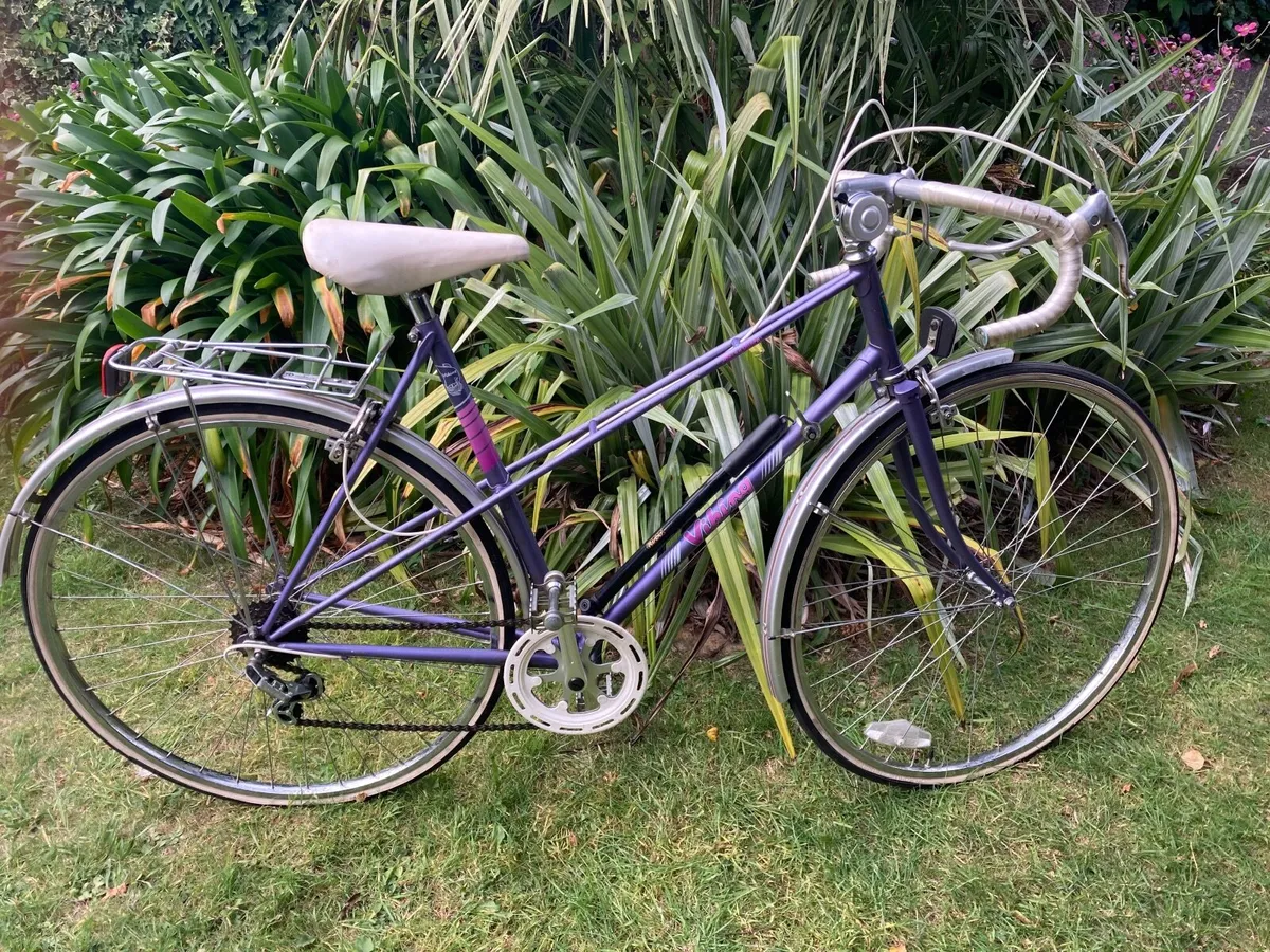 Vintage Ladies Racing Bike - Image 1