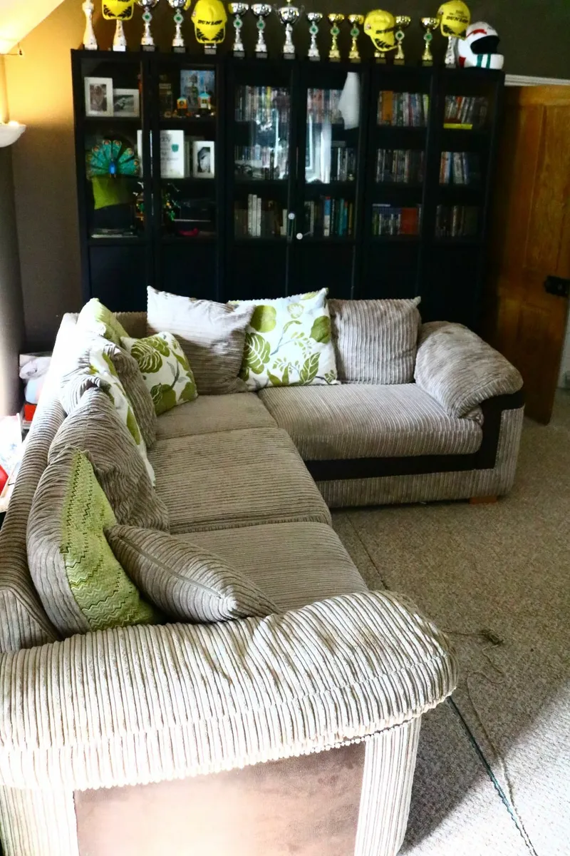 Corner Couch - Image 2