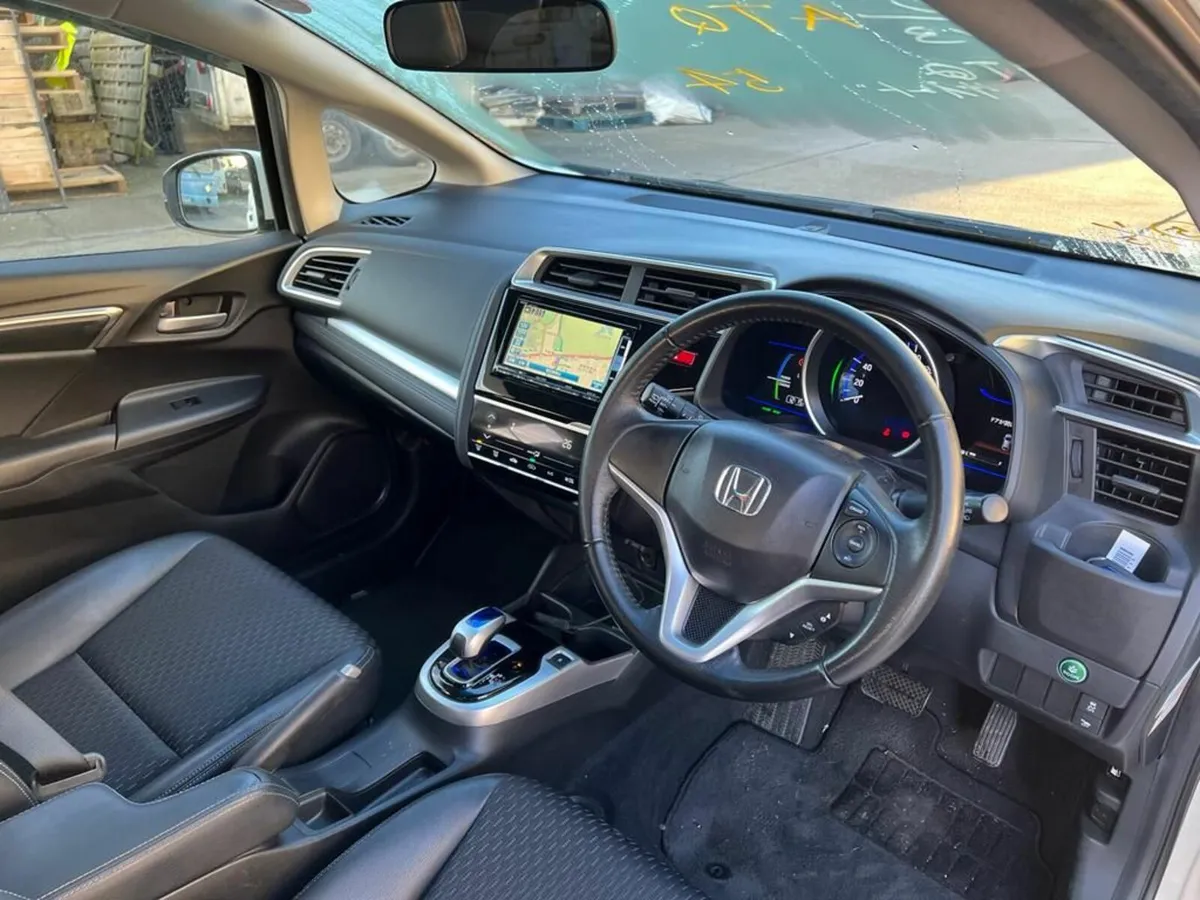Honda Fit 2014 - Perfect Driving & New Battery - Image 2