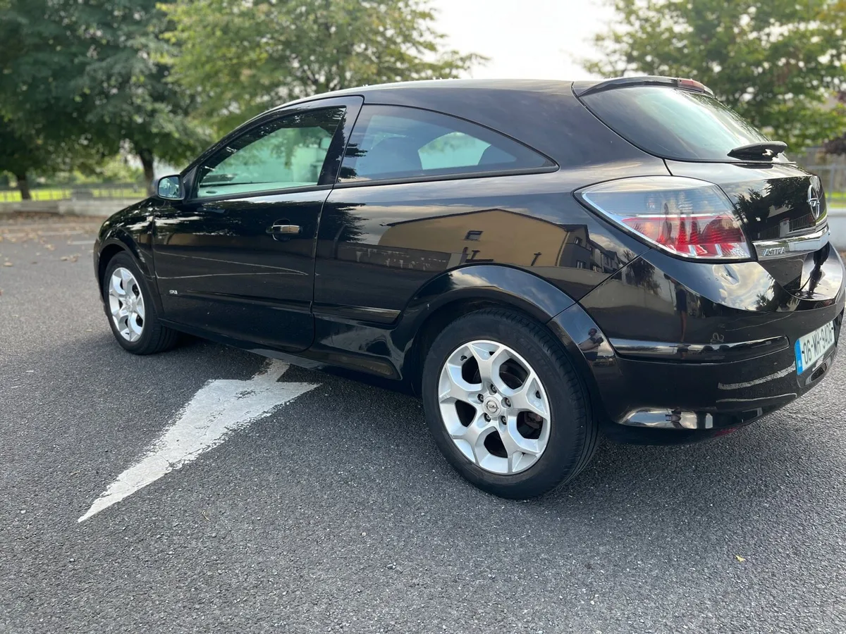Opel Astra - Image 4
