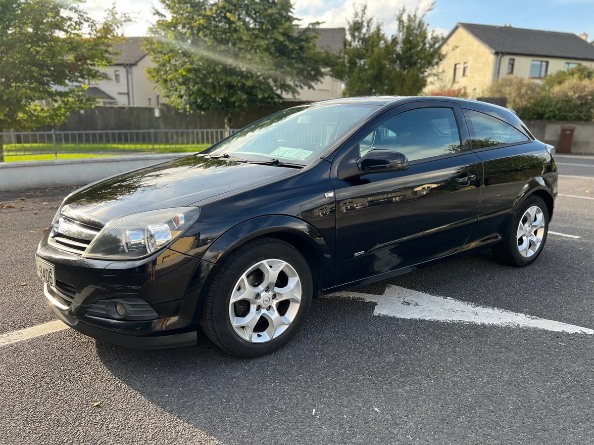 Opel Astra - Image 1