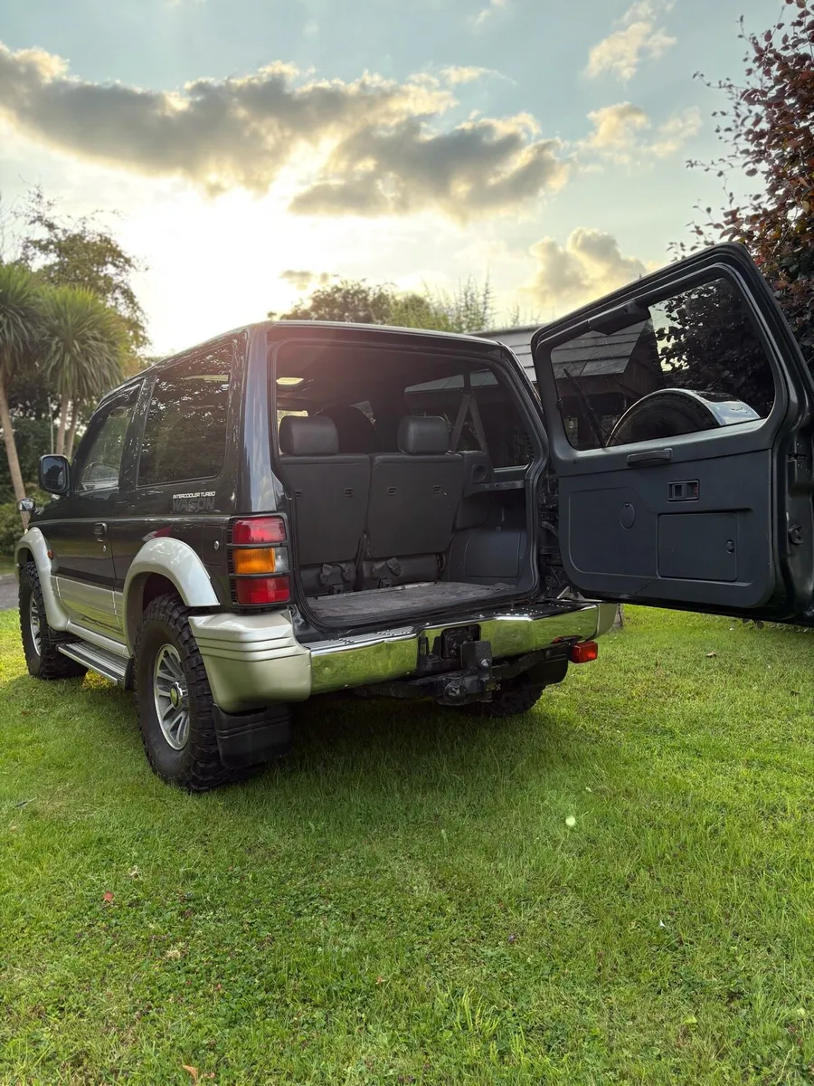 Mitsubishi pajero - Image 3