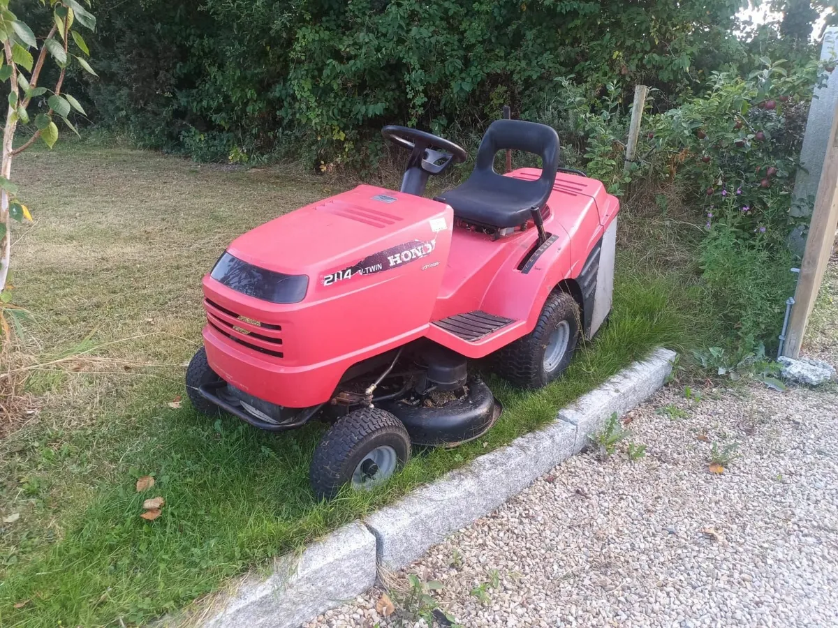 Honda Ride On Mower  - Transmission Issue - Image 1