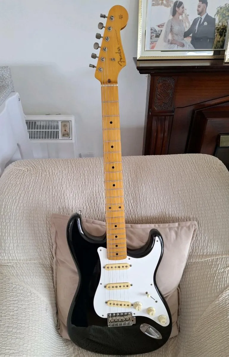 Fender stratocaster japan 1989 - Image 1