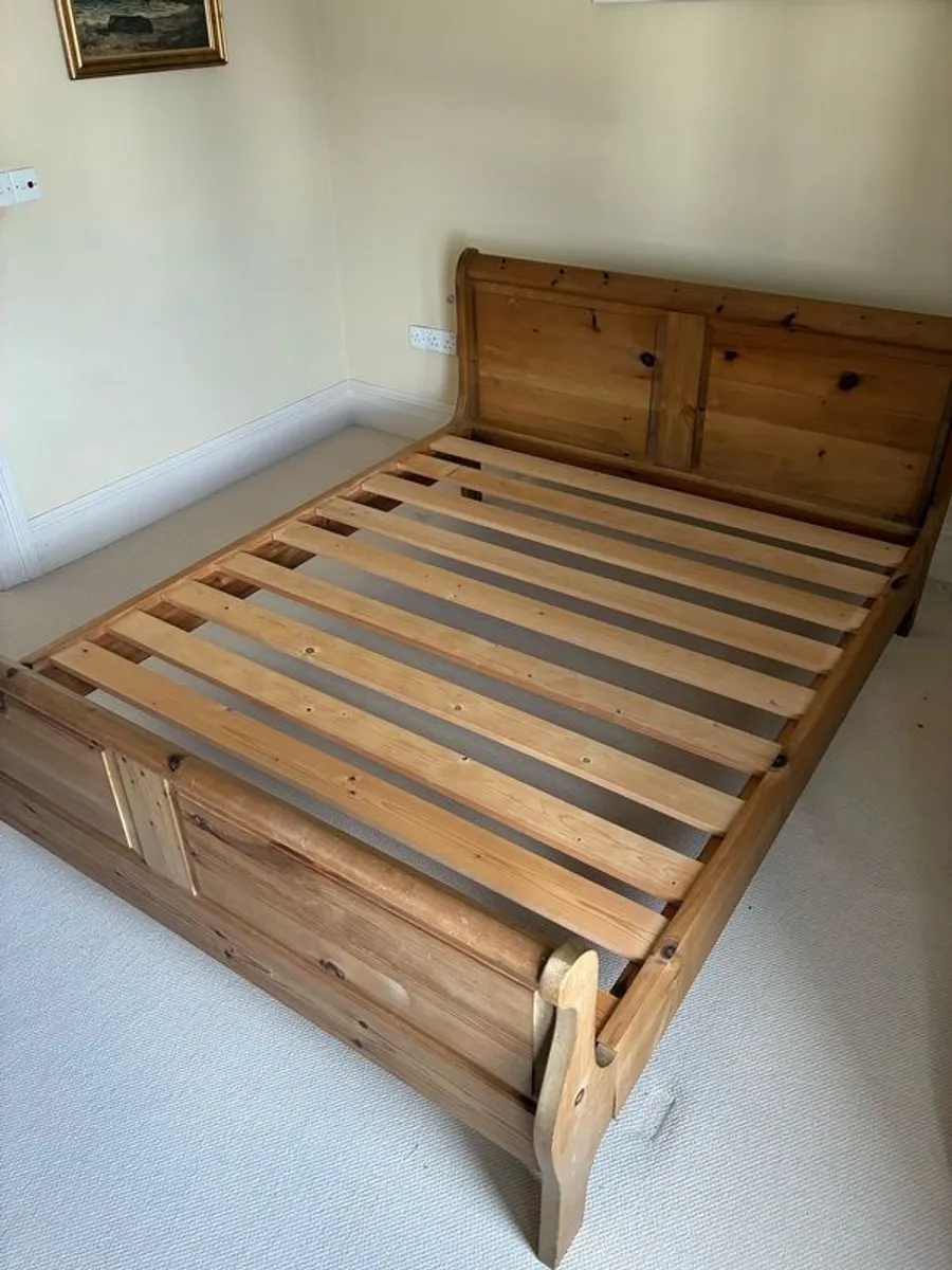 5Ft Solid waxed Pine Sleigh Bed - Image 3