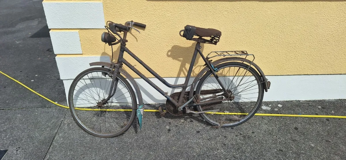Vintage bike - Image 1