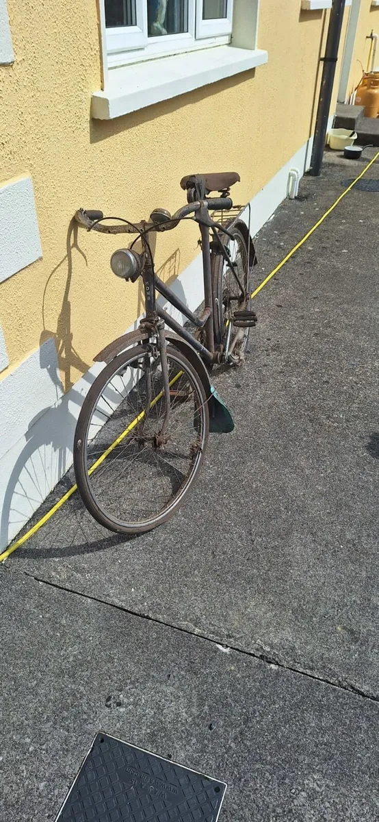 Vintage bike - Image 2