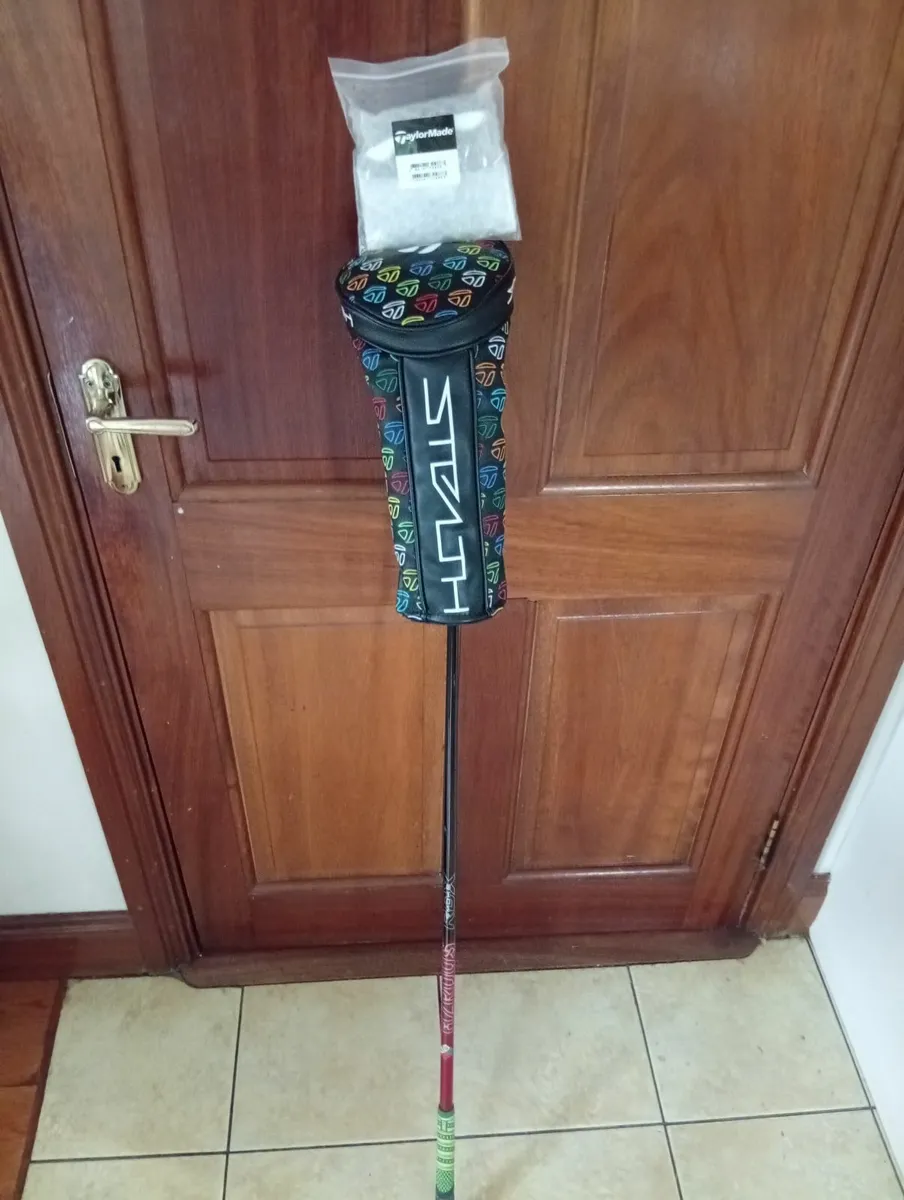 Team Taylorsmade Stelth 9 Deg Driver Reg Flex NEW - Image 3