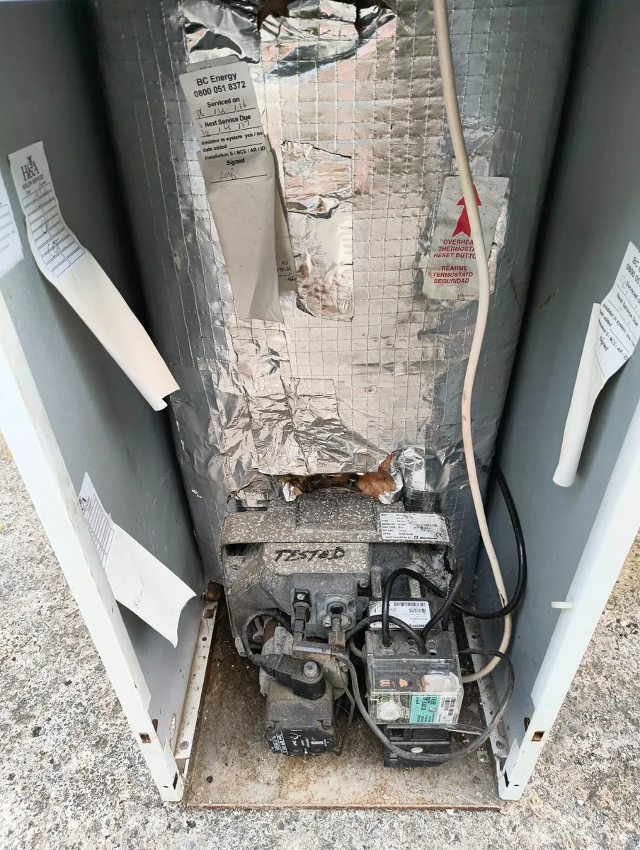 Worcester Bosch 50/70 Oil Boiler - Image 1