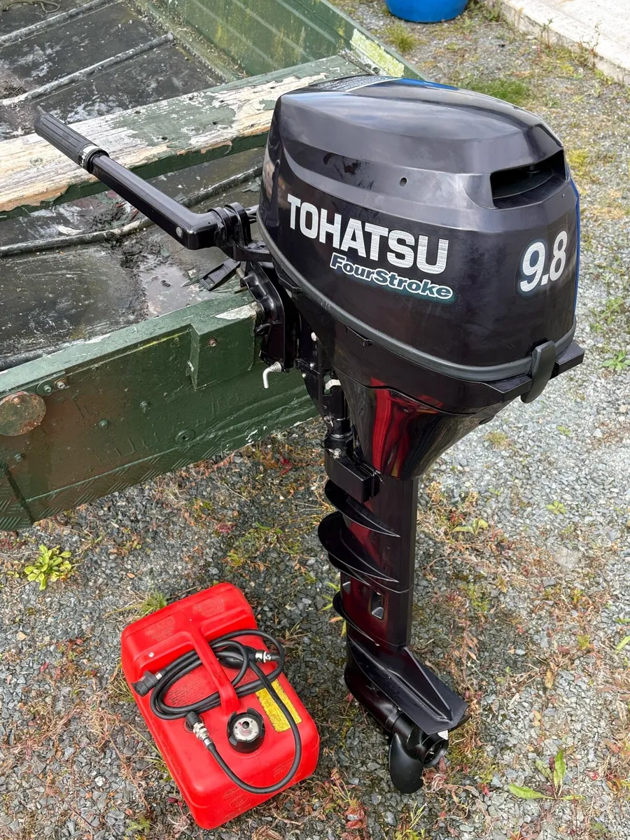 XL shaft Tohatsu 9.8hp outboard - Image 1