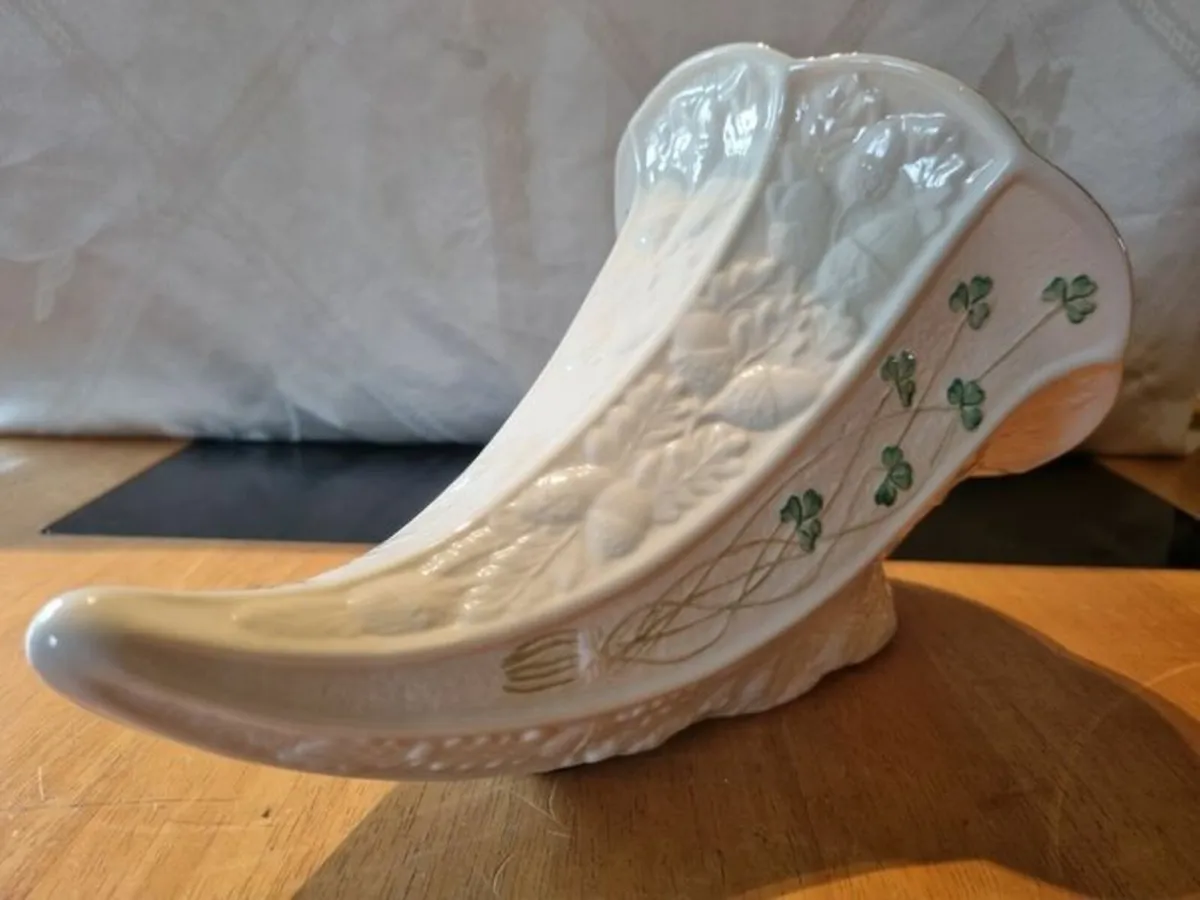 Belleek, Cornucopia Vase - Image 3