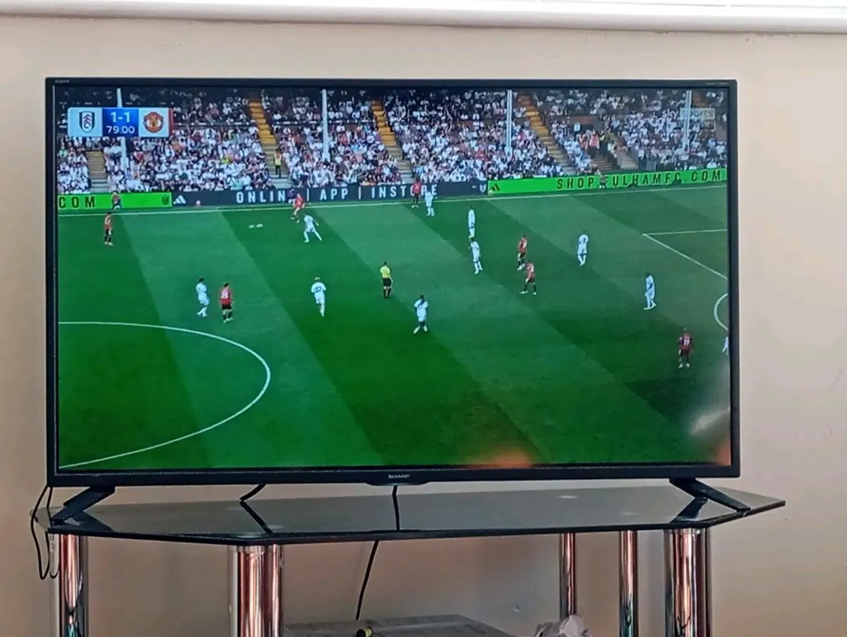 Sharp 40in LCD TV - Image 2