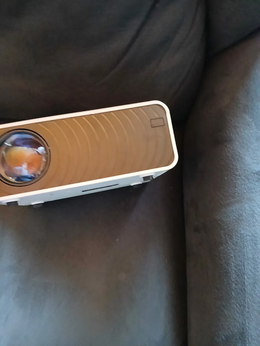 Projector and 120 inch screen - Image 3