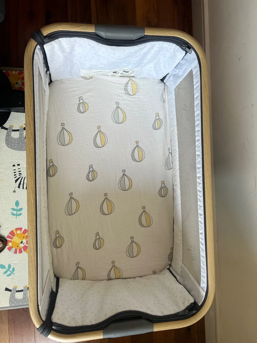 Bedside crib - Image 4