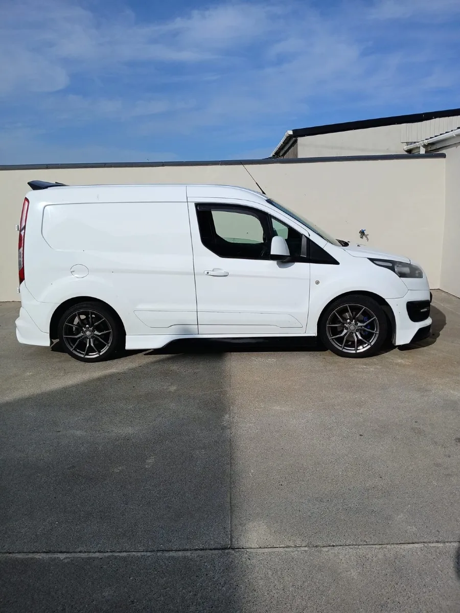 Ford Transit 2015 - Image 1