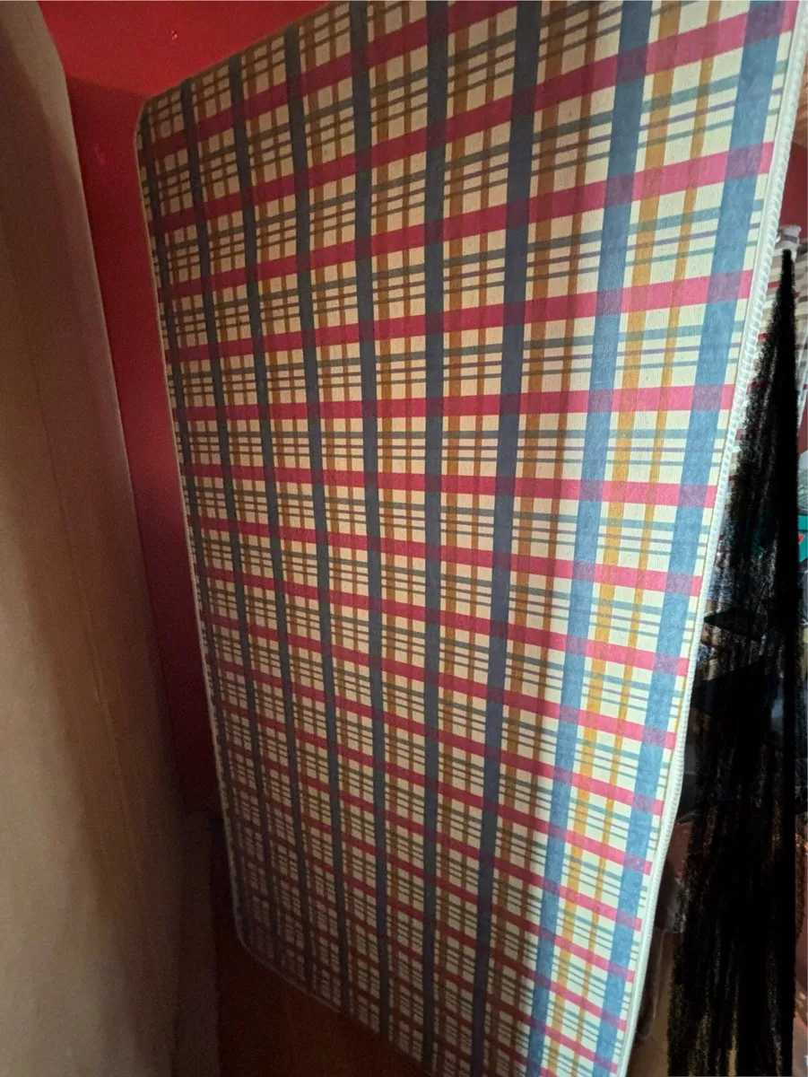 Single base bed - Image 1