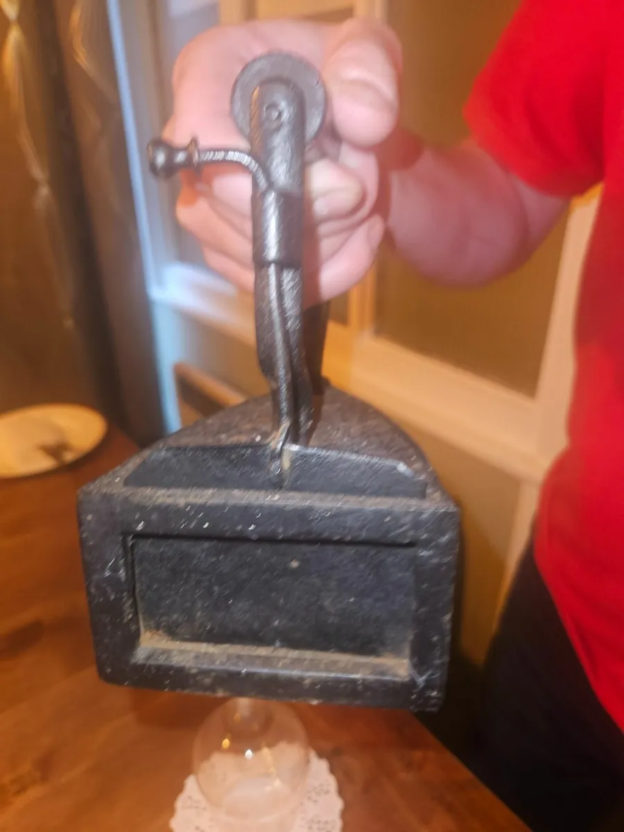 Antique Cast Iron Clothes Iron - Image 2