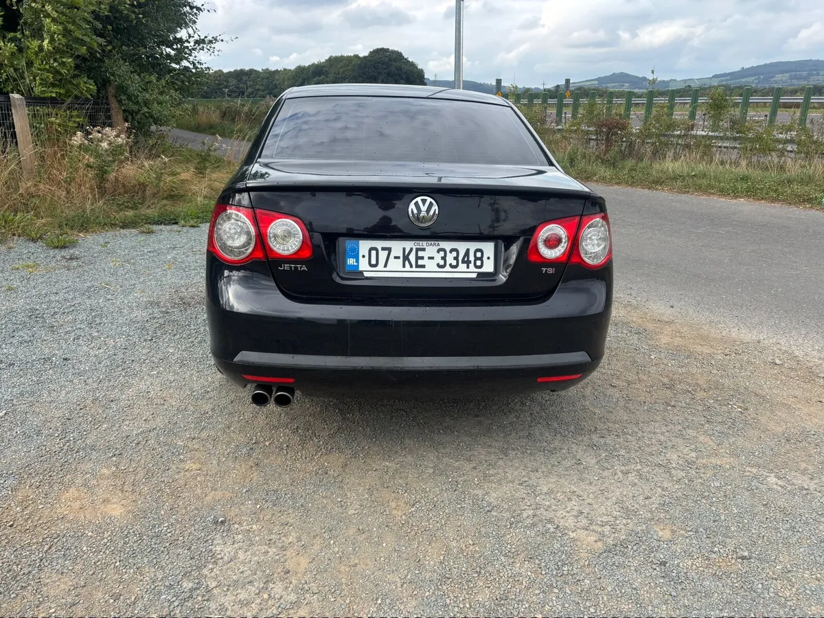 Volkswagen Jetta Twin Charged - Image 4