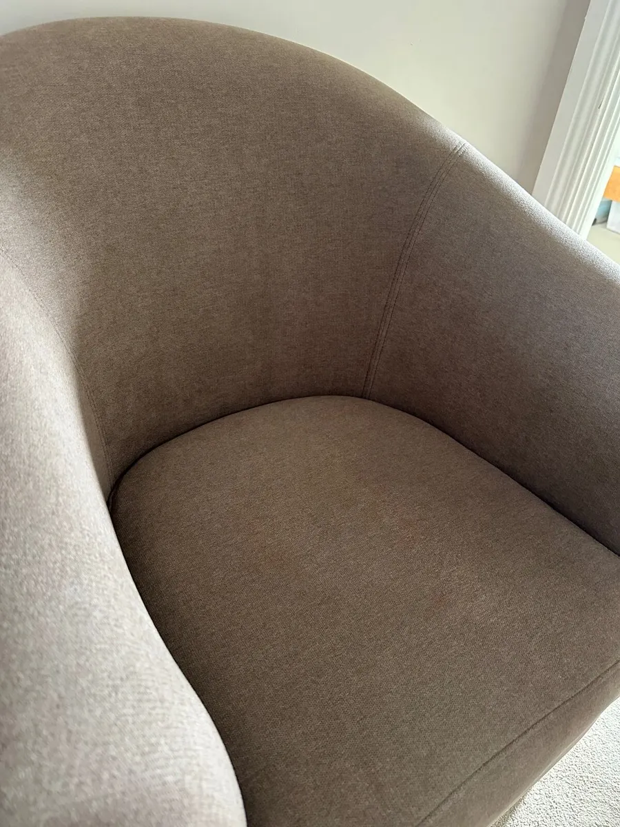 Tub armchair - Image 2