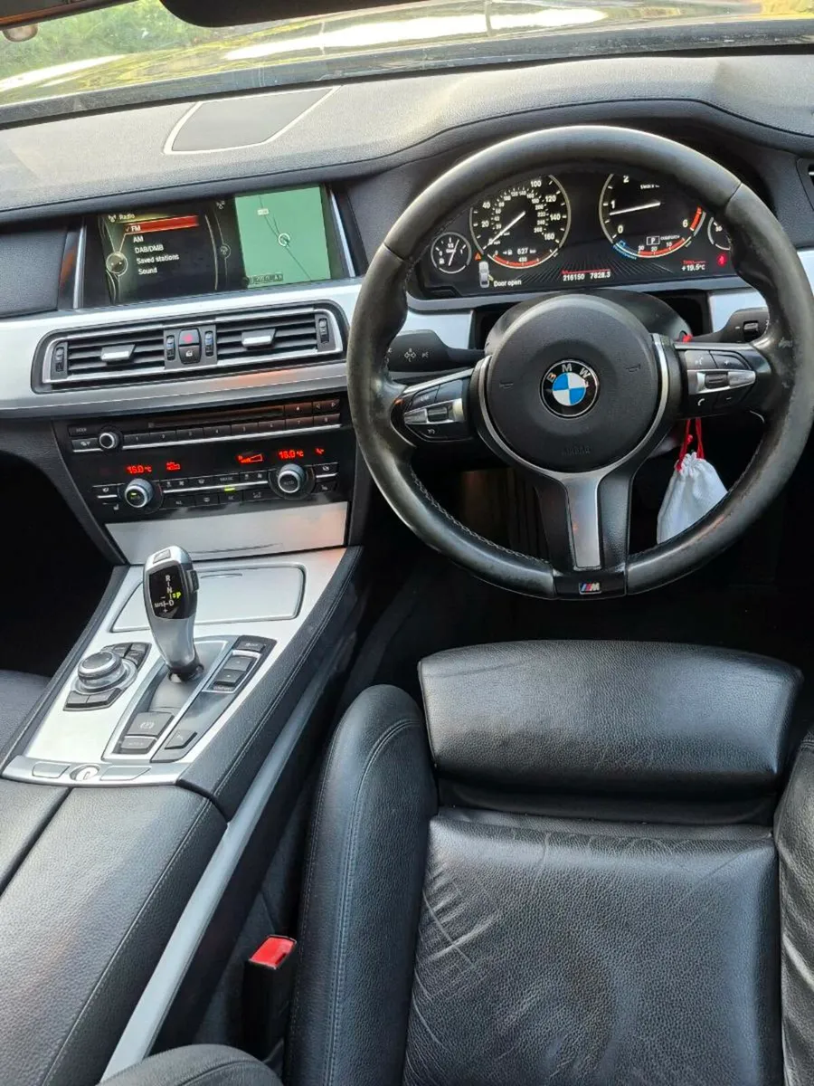 BMW 7 series - Image 2