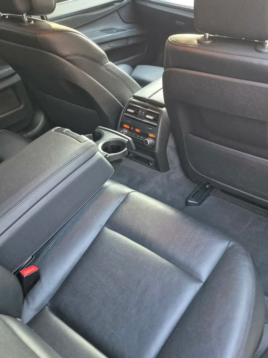 BMW 7 series - Image 3