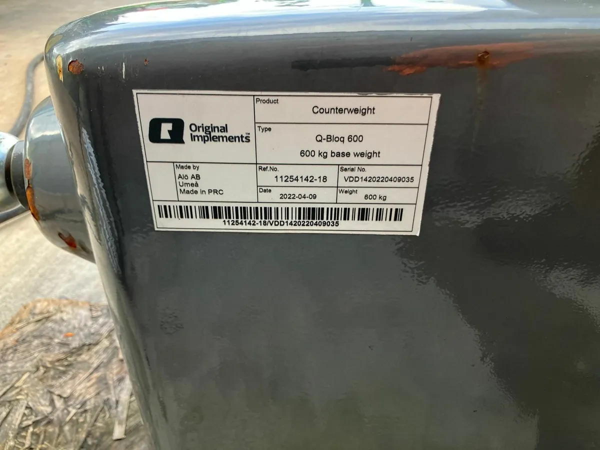 New Quicke 600kg Weight Block - Image 3