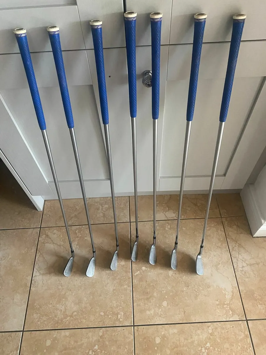 ONE LENGTH COBRA KING F8 IRONS - Image 4