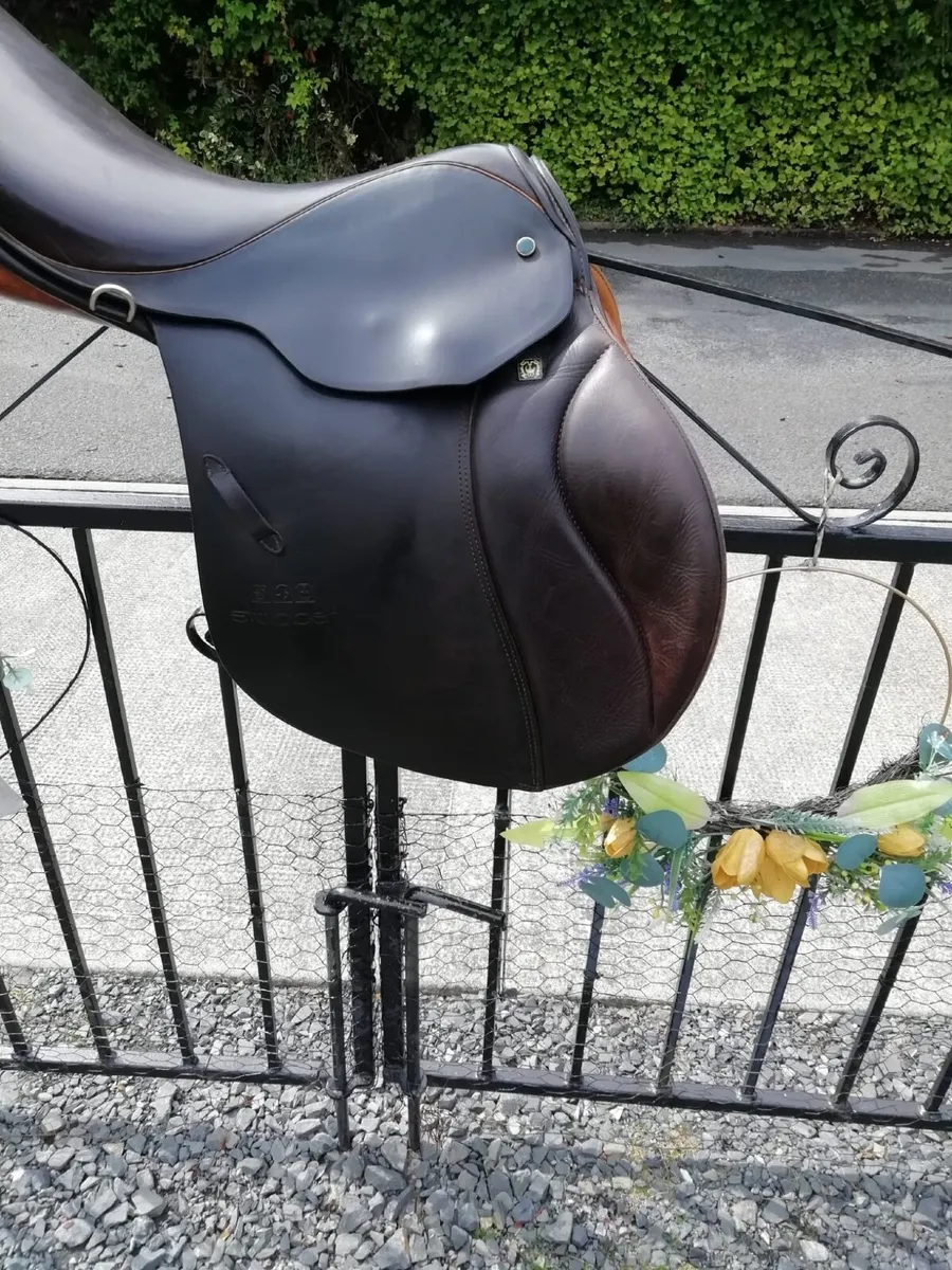 17”  siegfriedsaddle - Image 1
