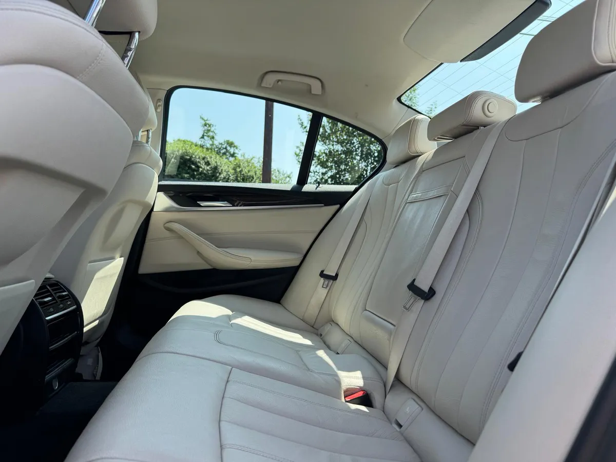 192 BMW 520D SE BLACK SAPPHIRE NEW NCT ! - Image 4