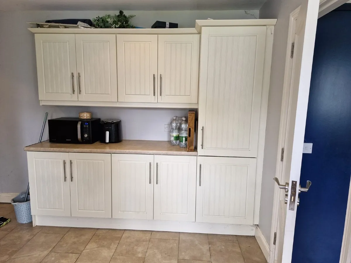 Kitchen - Image 3