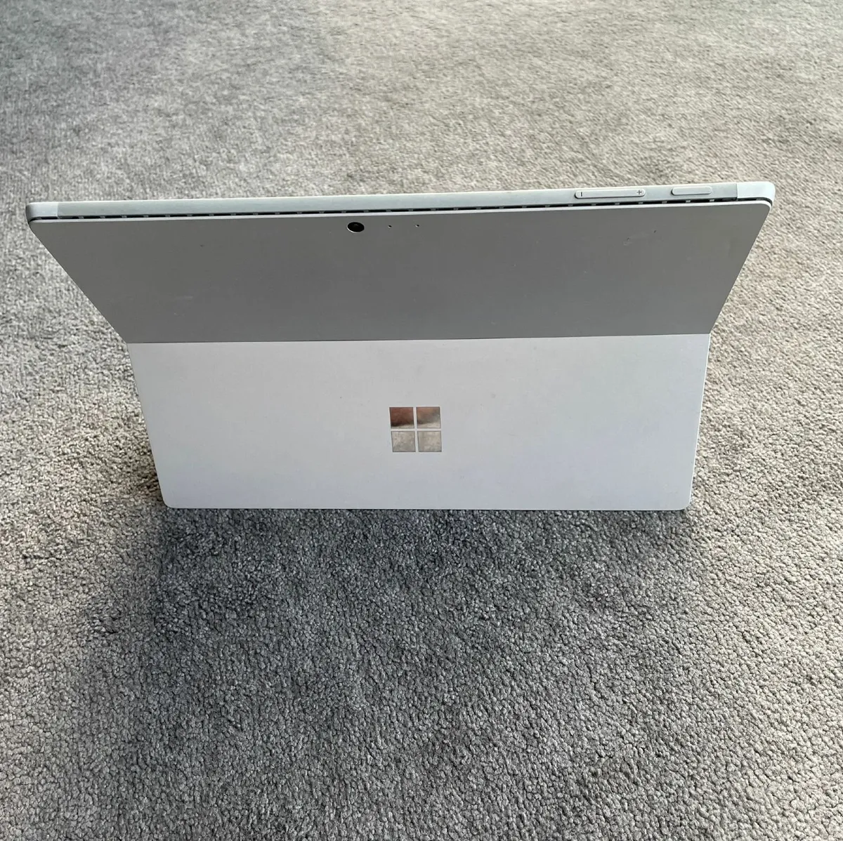 Microsoft Surface Pro 5 - Image 3