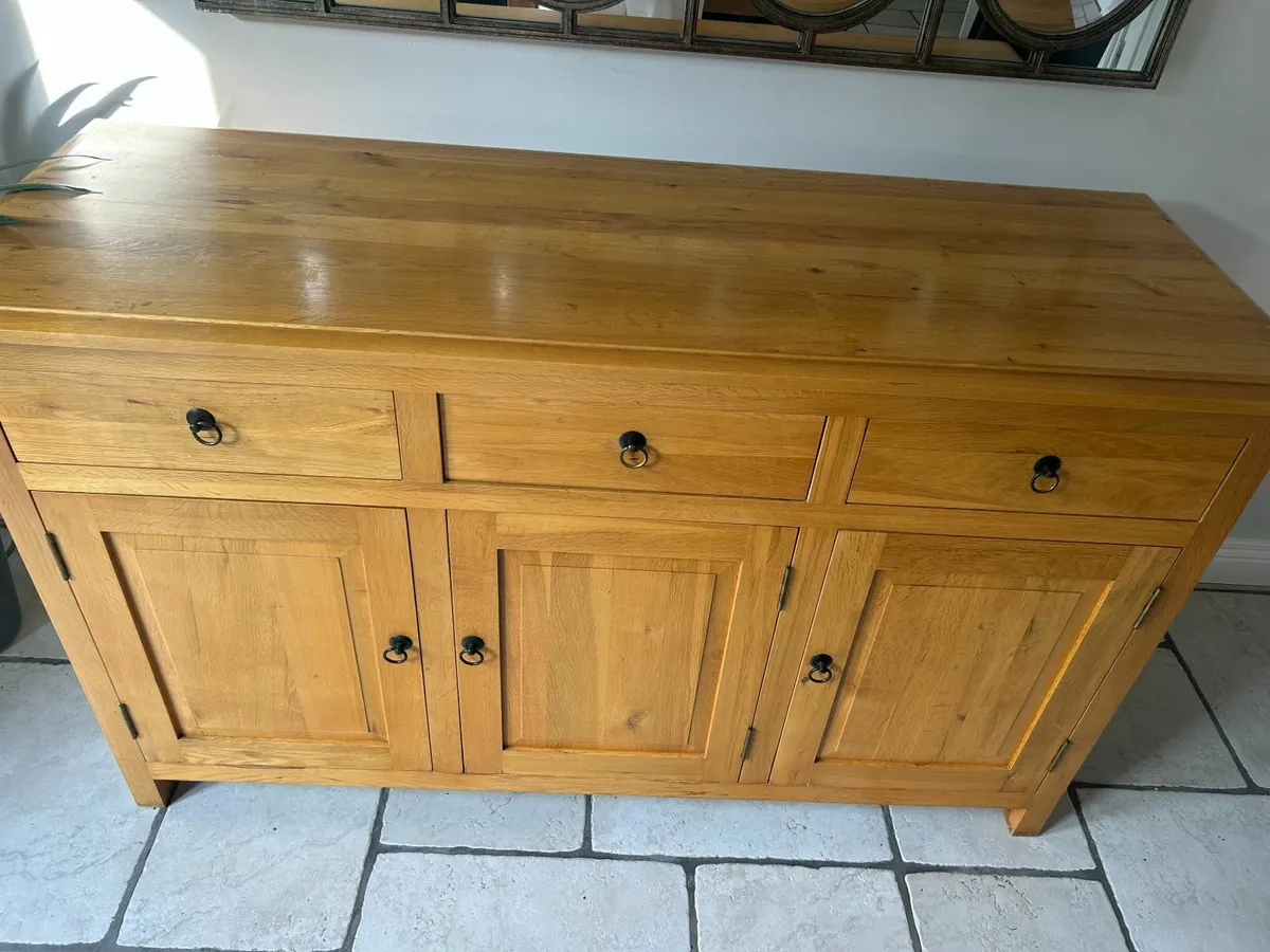 SIDE BOARD & KITCHEN TABLE - Image 3