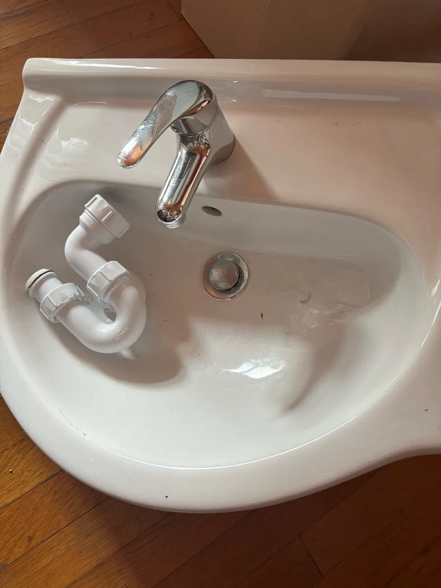 Sink - Image 1