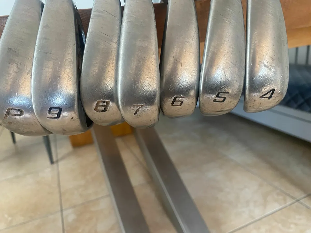 ONE LENGTH COBRA KING F8 IRONS - Image 3