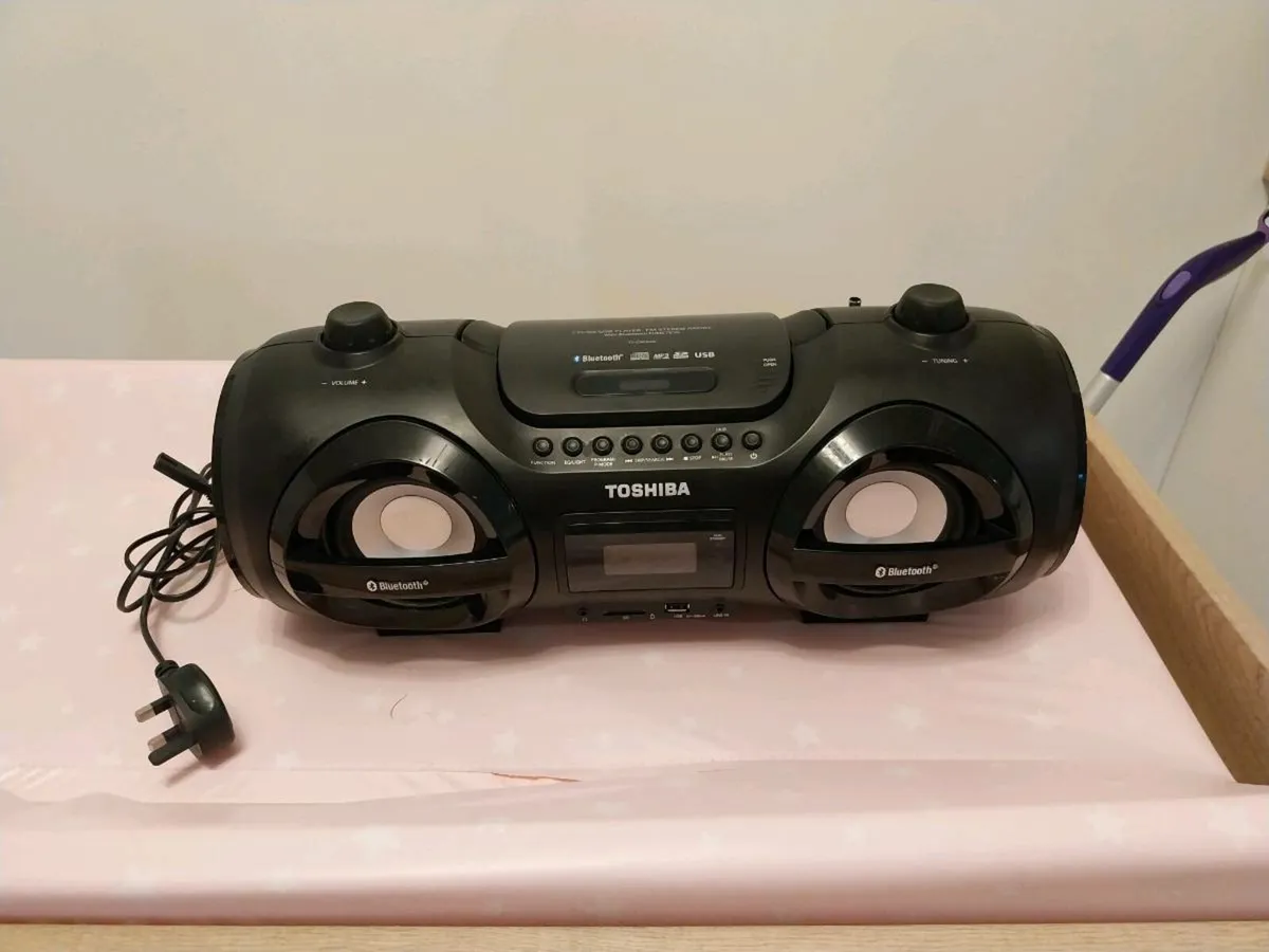 toshiba boombox with bluetooth - Image 1
