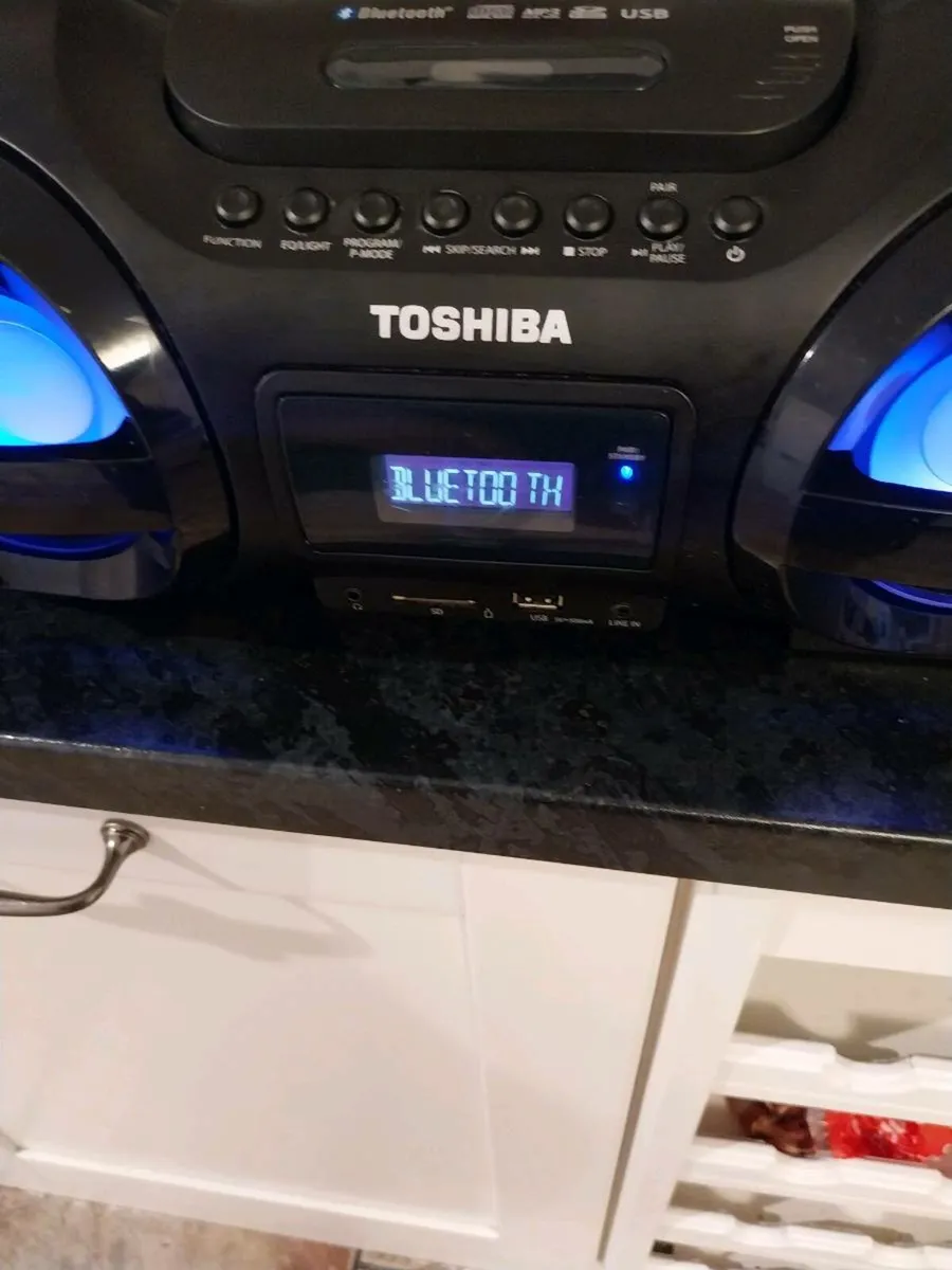 toshiba boombox with bluetooth - Image 2